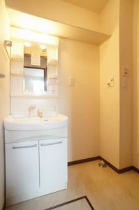 ヴィラグートＡ 101号-9