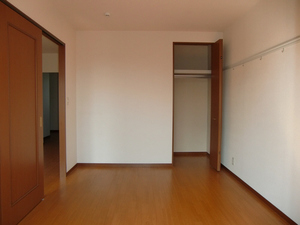 クレストタウンＤ 201号-8