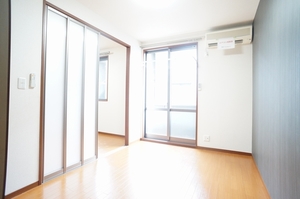 クレストタウンＮ 101号-2