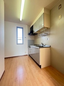 クレストタウンＩ 201号-5