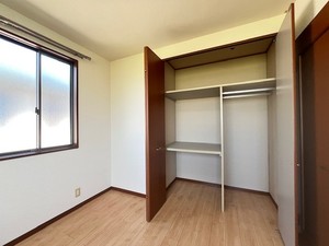 クレストタウンＩ 201号-11