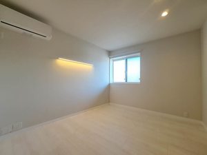 メーデン・コート 101号-13