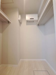 メーデン・コート 101号-14