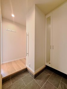 メーデン・コート 102号-15