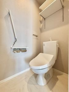 メーデン・コート 305号-11