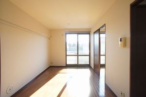 シャーメゾン中野Ａ 202号-2