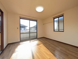 コートスクエアC 202号-2