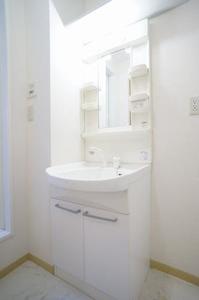 ホワイト・ポート 102号-8