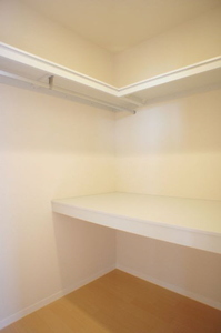 ＳＱＵＡＲＥ・Ｉ 202号-4