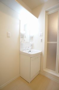 フォレスト　三室 203号-8