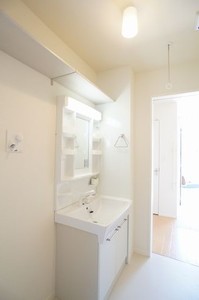 フロントマーレB 101号-8