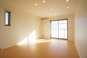 プレジール総社 301号-2