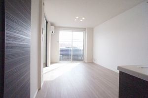 ゼフィール 203号-2