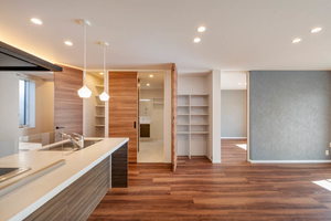 アルティスタ 202号-3