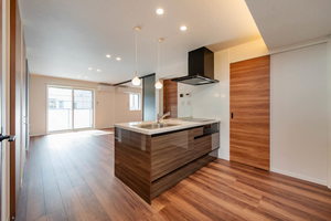 アルティスタ 202号-4