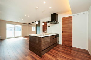 アルティスタ 302号-3