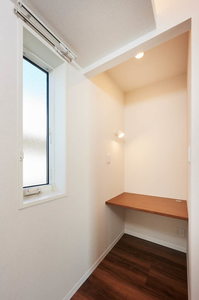 アルティスタ 302号-4