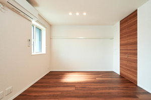 アルティスタ 302号-5