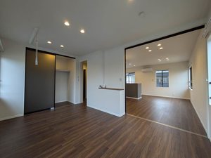 サンラフォーレＥ 201号-2