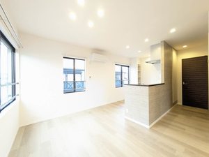 サンラフォーレＥ 202号-5