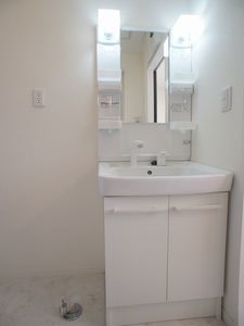 シャーメゾン吉沢 202号-9