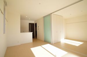 グランドソレーユ 105号-2