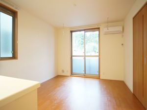 メゾン・ド・アケルナル 103号-2