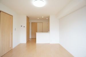 レジーナ　Ⅱ 108号-3