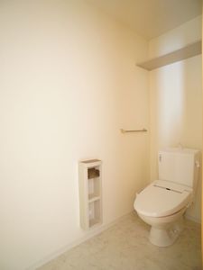 レジーナ　Ⅱ 208号-3