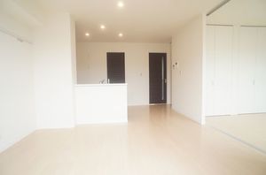 シャーメゾン　ノアール 102号-3