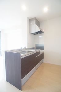 シャーメゾン　ノアール 102号-4