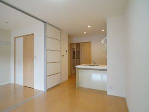 Ｇａｒｄｅｎ　Ｃｏｕｒｔ　千波 203号-2