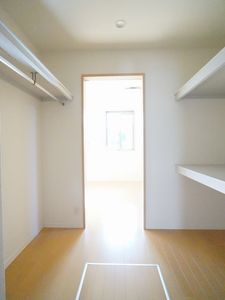 Ｇａｒｄｅｎ　Ｃｏｕｒｔ　千波 203号-6