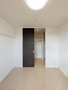 メゾン ヴェルデュール 203号-6