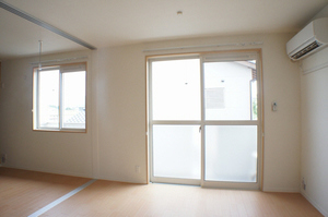 プレメゾン・イマイ 201号-3