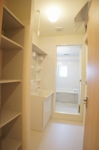 プレメゾン・イマイ 201号-8