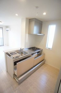 ボンヌ・リヴィエール 201号-4