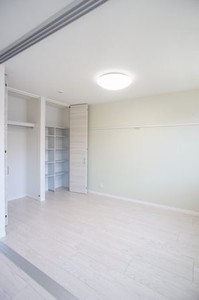 ボンヌ・リヴィエール 201号-5