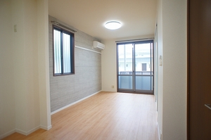 メゾンソレアード 103号-2