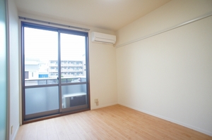 メゾンソレアード 103号-3