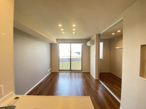 クレストウッドⅢ 202号-11