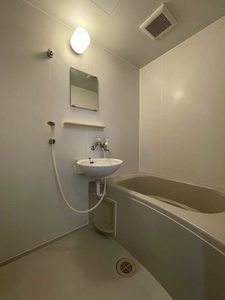 コンフォート中川 202号-4