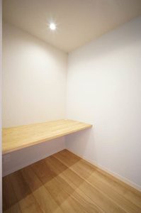 サントリナ 302号-4