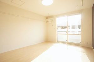 マストライフおもちゃのまちＥ 202号-3