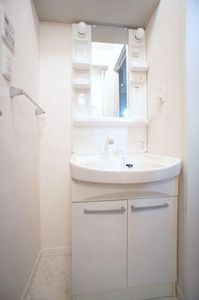 マストライフおもちゃのまちＥ 202号-8