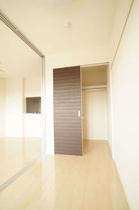 マストライフおもちゃのまちＦ 302号-7