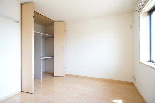 ノーブル・コートⅡ 102号-8