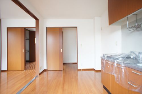 ヴィラクレールＤ 102号-3