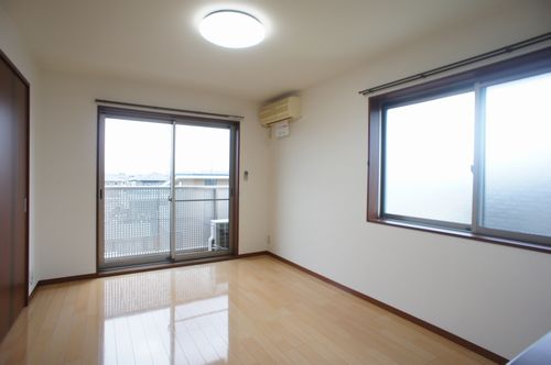 ヴィル・シャッツ 302号-2