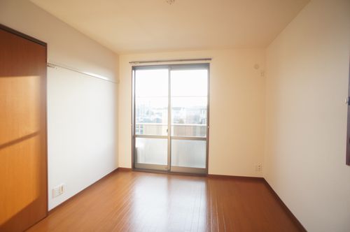 グラン・ソレーユB 202号-6